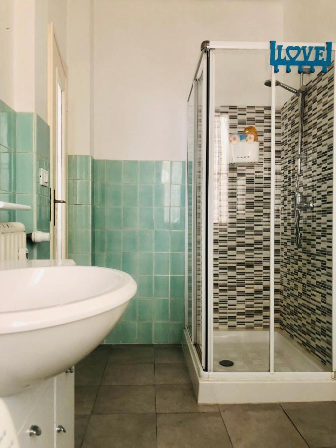 Peaceful Apartment 1 Minute Walk To The Beach Βεντιμίλια Εξωτερικό φωτογραφία